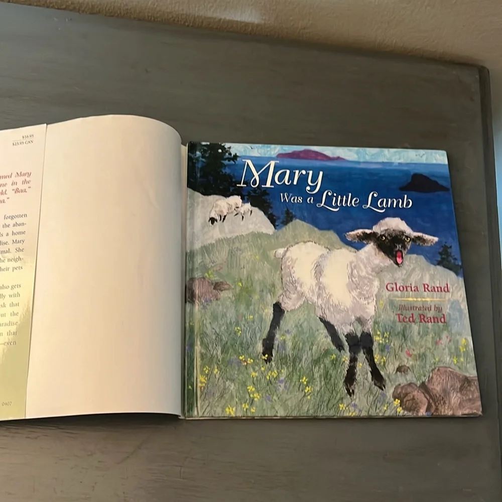 Mary Was a Little Lamb Book Hardback EUC First Edition 2004